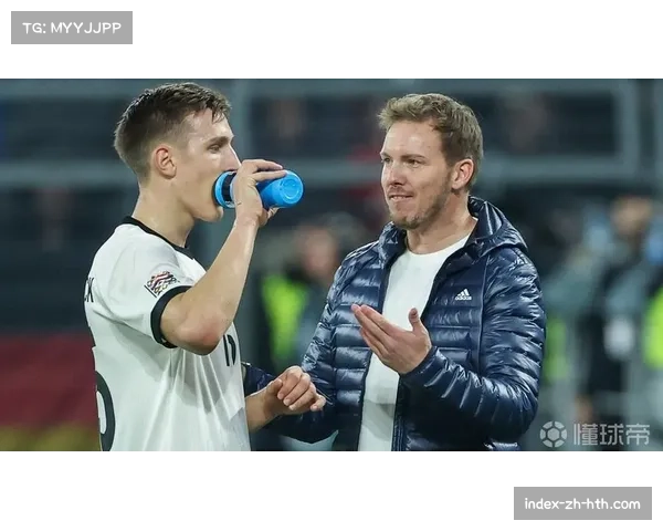 多特中卫施洛特贝克伤愈复出 防线稳定性得到关键补充 多特中卫施洛特贝克伤愈复出 防线稳定性得到关键补充