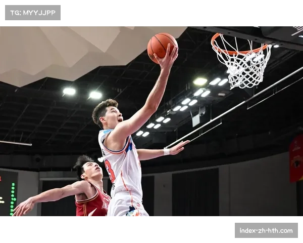 阿不都沙拉木全能锋线表现，攻防两端均有稳定贡献